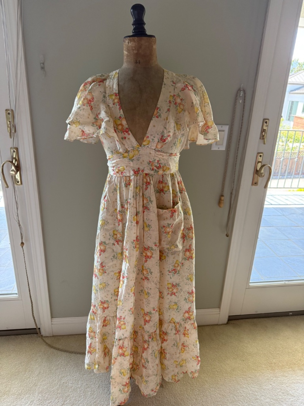 Doen Cream Floral Maxi Dress